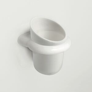 Becherhalter mit Becher